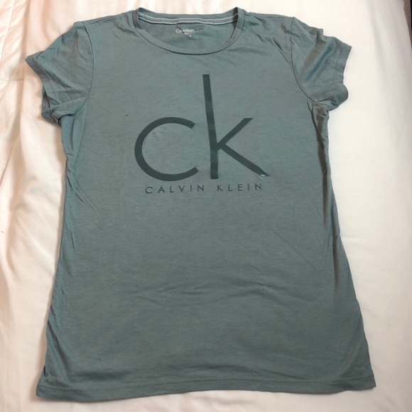 Calvin Klein Classic Logo Tee - Picture 2 of 4